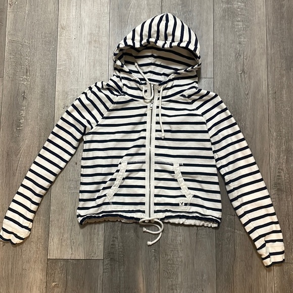 Cropped Hoodie - Picture 1 of 6